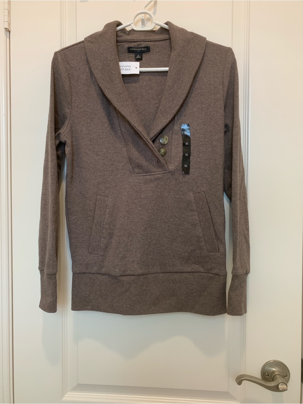 NWT Banana Republic Taupe Pullover Sweater